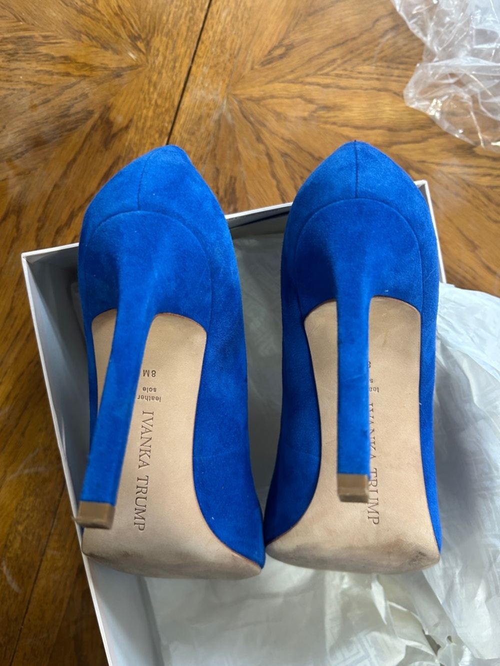 BLUE SUEDE SHOES - Picture 2 of 3